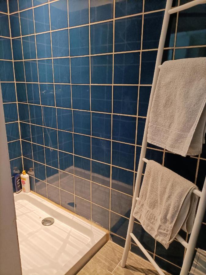 Appartamento T2 Duplex "Chez Evelyne" Remoulins Esterno foto