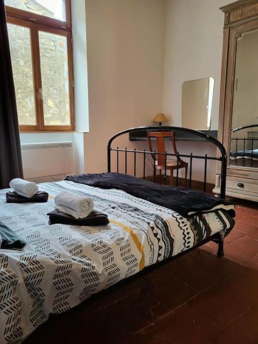 Appartamento T2 Duplex "Chez Evelyne" Remoulins Esterno foto