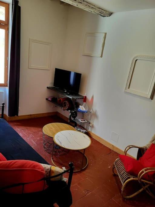 Appartamento T2 Duplex "Chez Evelyne" Remoulins Esterno foto